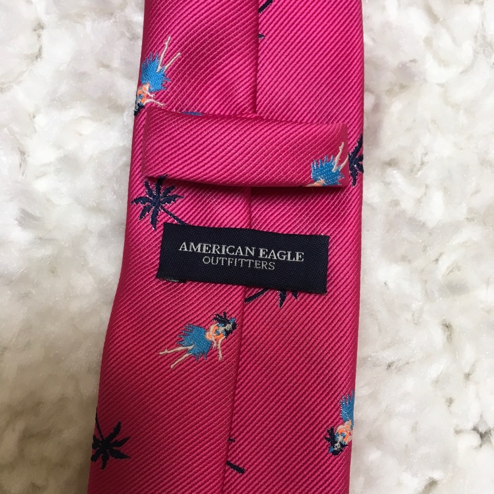 American Eagle Outfitters Pink Tie 2 3/4 inch Hula Girls Palm Trees